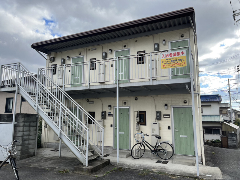 コーポ横関