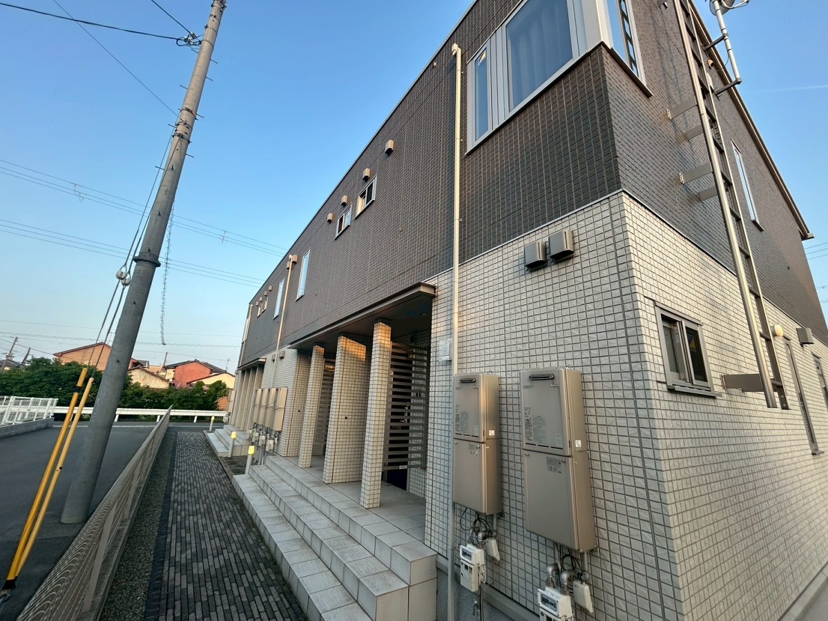 プラムコート