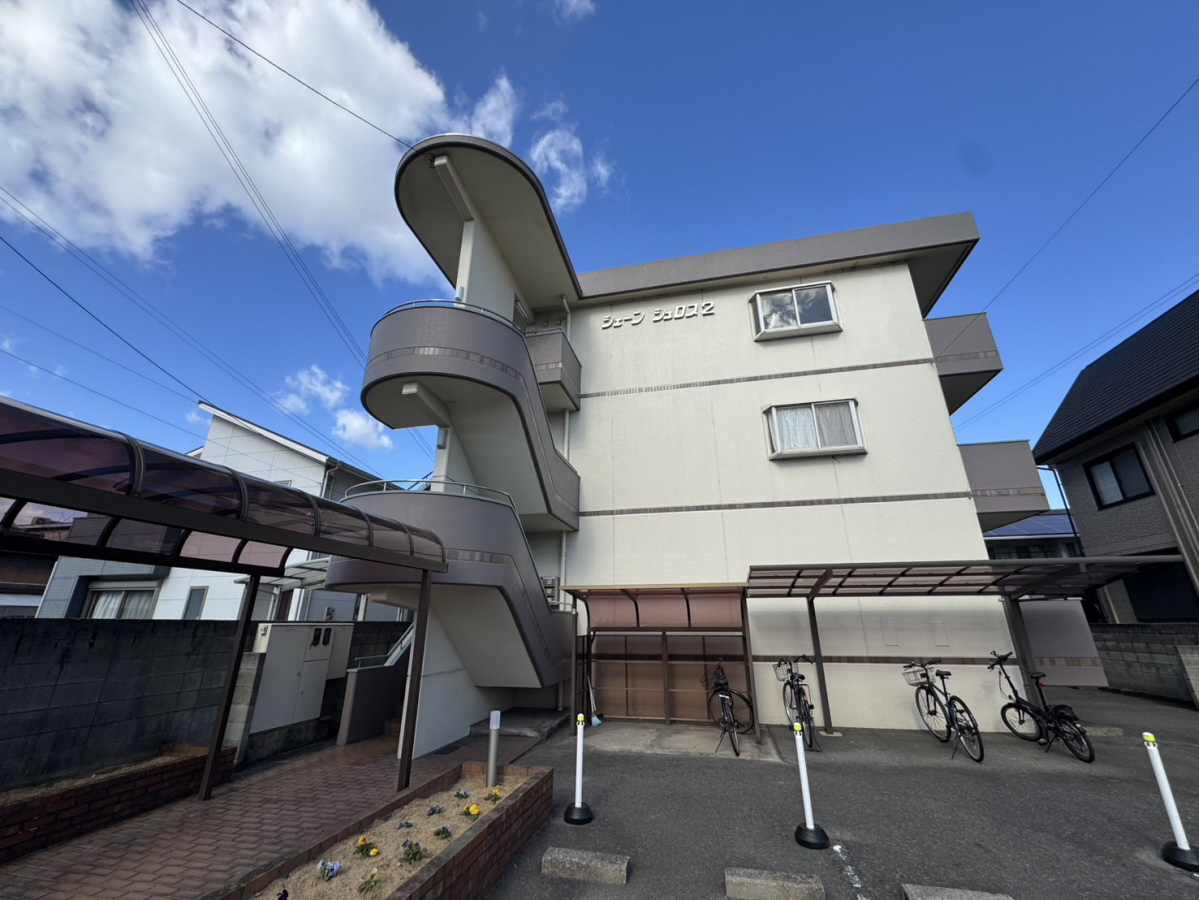 物件番号:1058473170 コンビニ近くで便利な立地です！エアコン完備で快適♪RC造で防音性◎