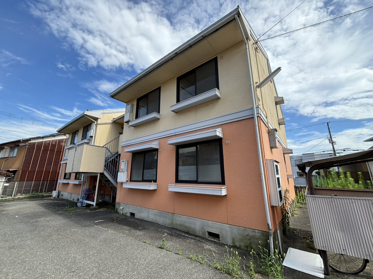 物件番号:1058446268 閑静な住宅街で南向きバルコニー！！日当たり良好です☆
