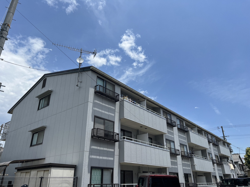 物件番号:1058416323 人気の都市ガス物件です！駅、幹線道路も近くで生活はもちろん通勤通学にも便利です！