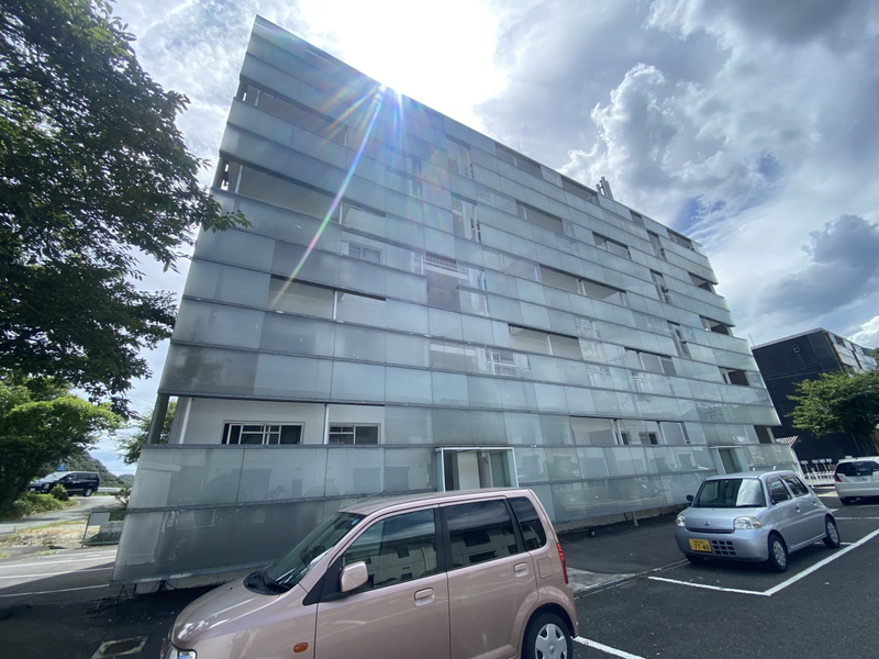 銀の馬車道　壱番館