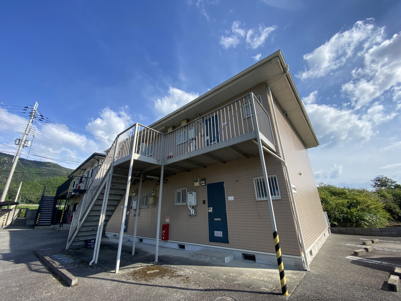 物件番号:1058462296 駐車場１台３千円！エアコン完備☆鶴居駅徒歩１３分☆魅力的なお家賃♪