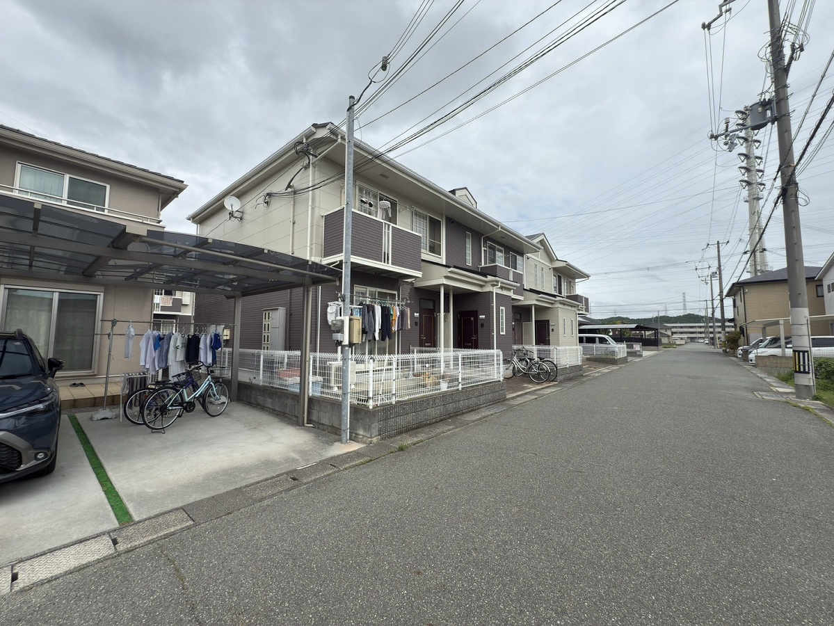 カーサ・フィオーレ中島Ａ