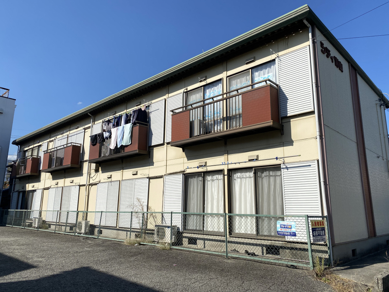 物件番号:1128435717 駐車場１台込み！広々１３帖のリビング！室内設備も充実の内容です！