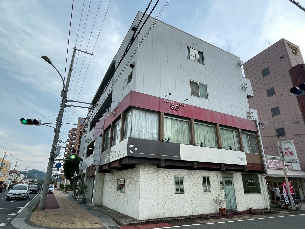 鳩岡ビル