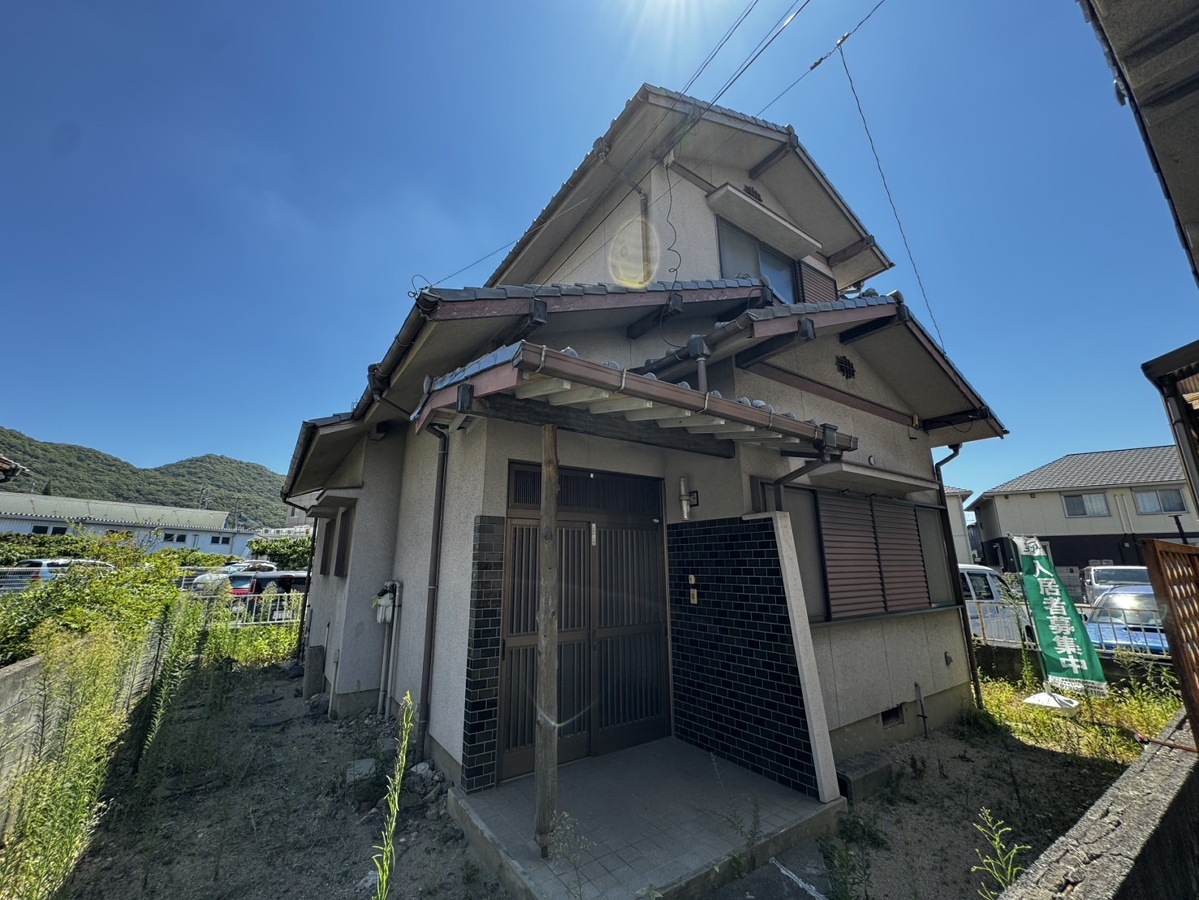 青山川本貸家（南）