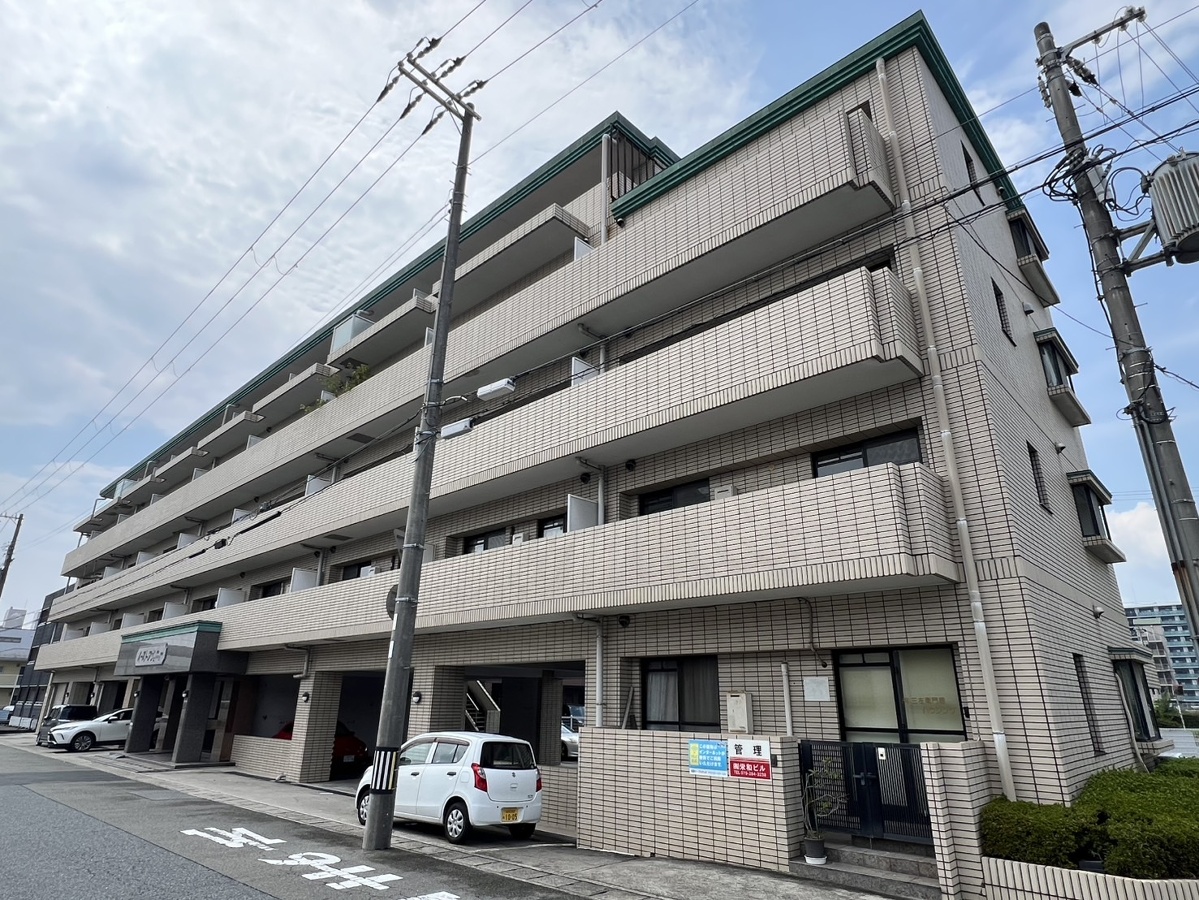 イーストアヴェニュー