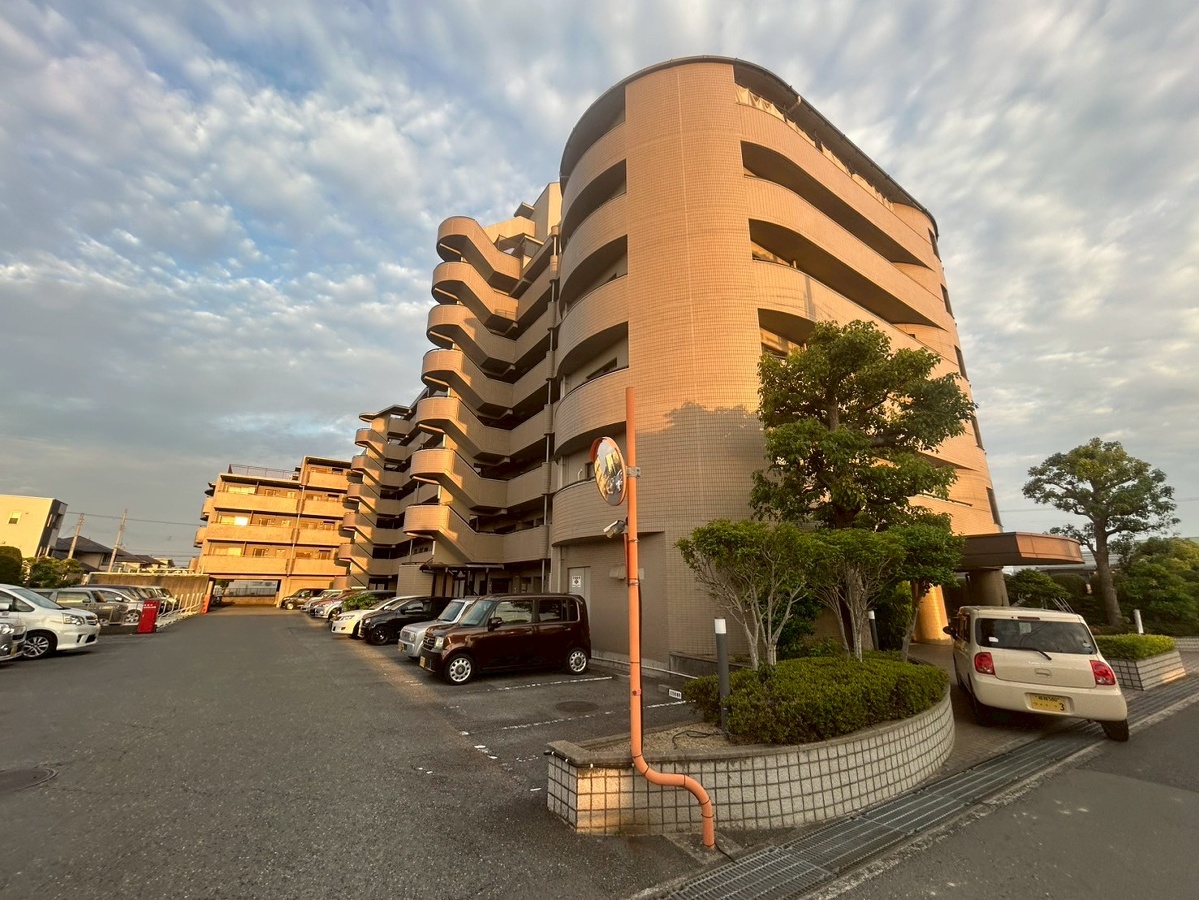 ロイヤルシャトー手柄南