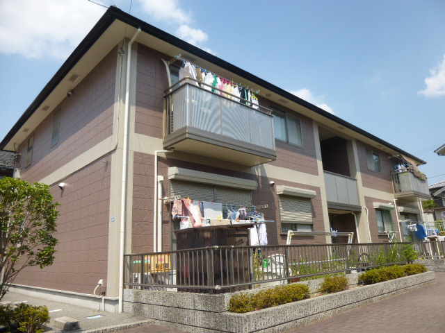 物件番号:1128409551 都市ガスで経済的です広々リビング人気のカウンターキッチンですよ。