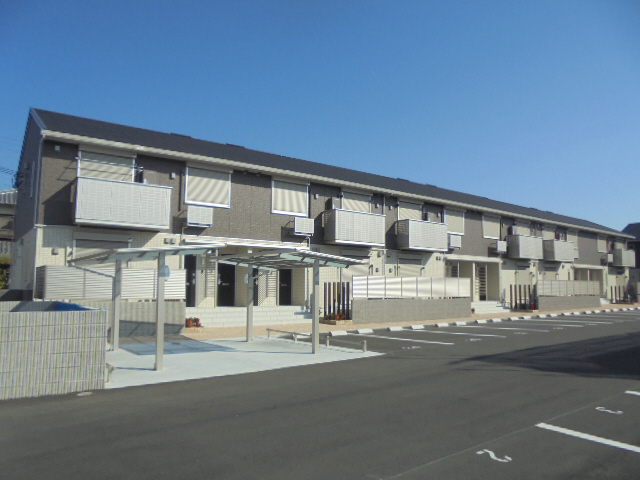 物件番号:1128458005 ペット相談可（小型犬のみ）♪エアコン完備で快適！設備充実の築浅物件です♪