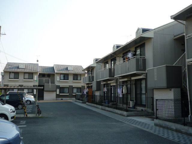 ファミール安室東　A