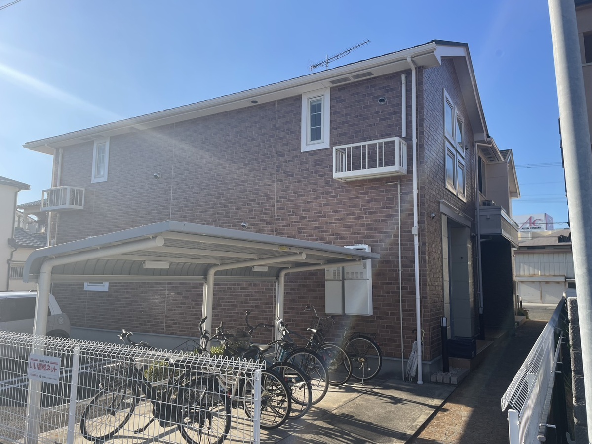 ラカーサミーア