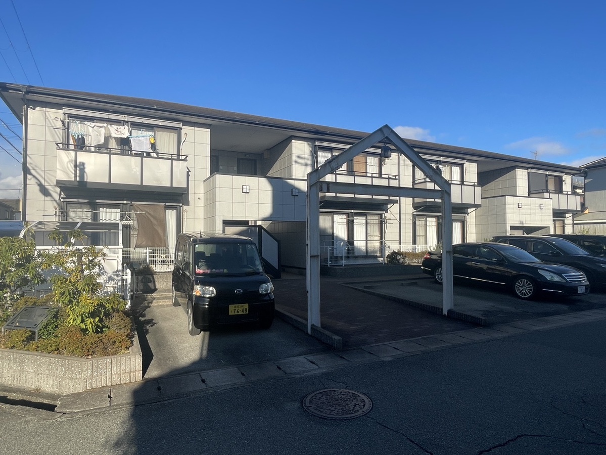 プリミエール一色Ⅱ