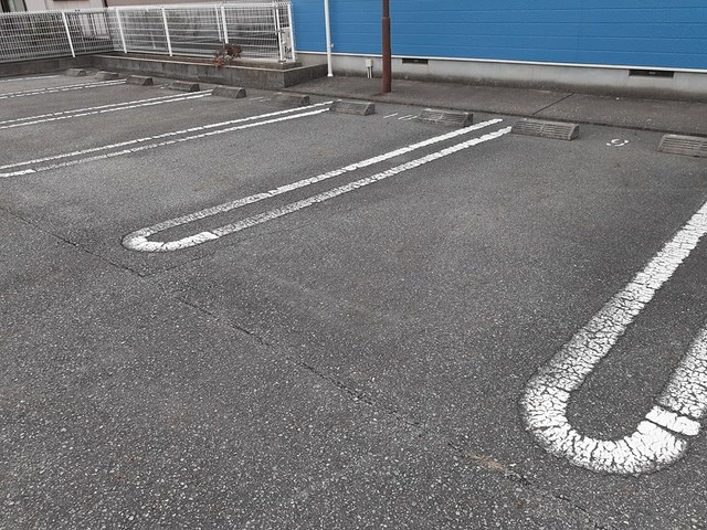 駐車場 写真13