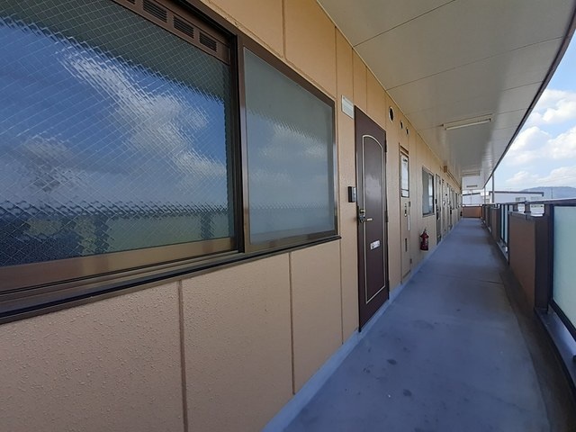 エントランス 写真12