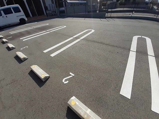 駐車場 写真13
