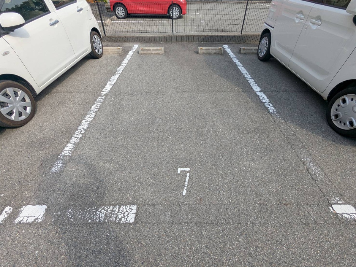 駐車場 写真4